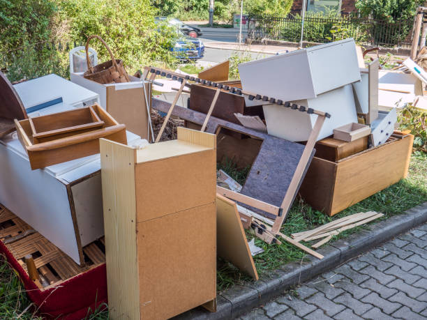 Best Trash Removal Near Me  in Una, WA